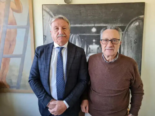 Da sinistra: Mauro Tognoli, presidente Cooperativa vitivinicola Cellatica Gussago e vicepresidente Iar, e Angelo Balsamo, presidente Iar